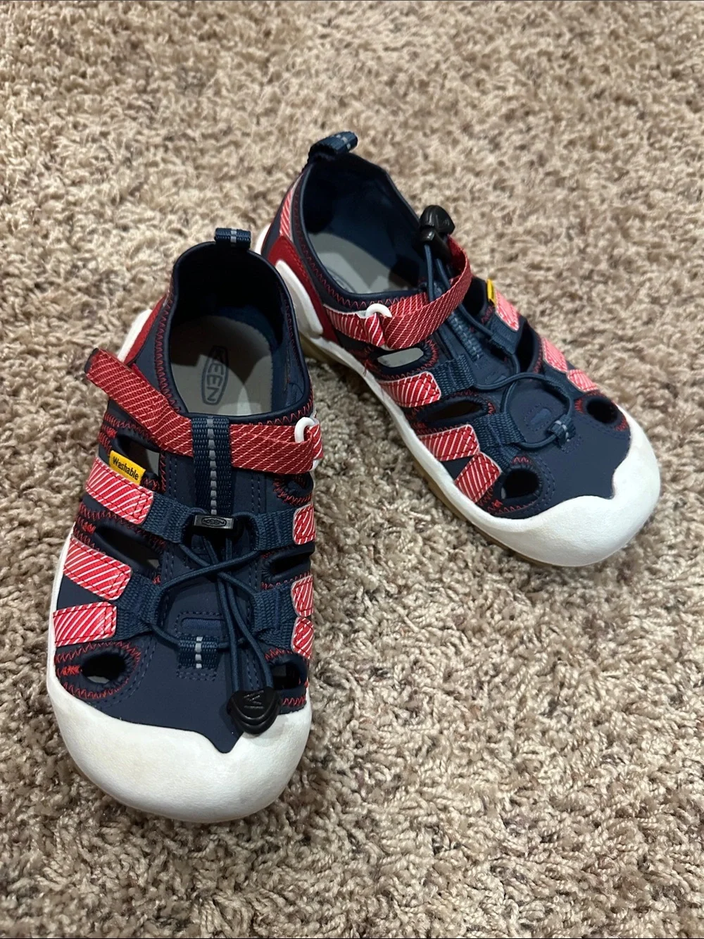 Keen durable closed